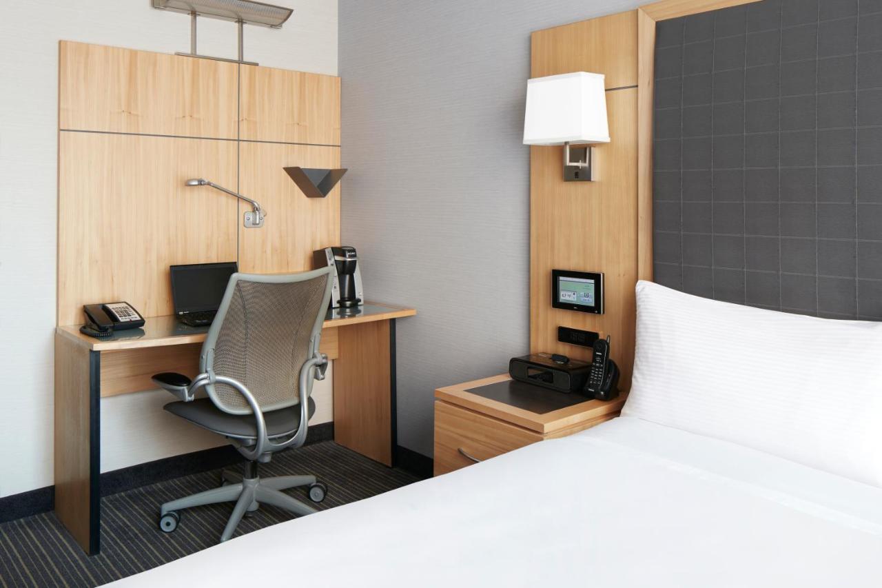 Club Quarters Hotel World Trade Center, Ню Йорк Екстериор снимка